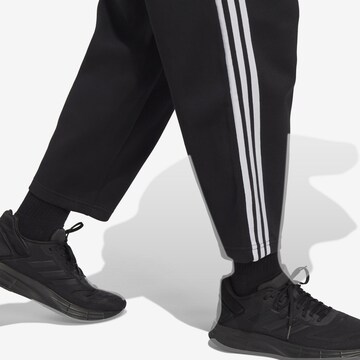 ADIDAS SPORTSWEAR Loosefit Παντελόνι φόρμας 'Future Icons 3-Stripes' σε μαύρο