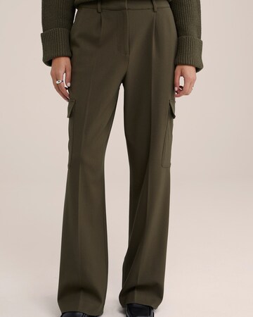 WE Studio Regular Cargo trousers in Green