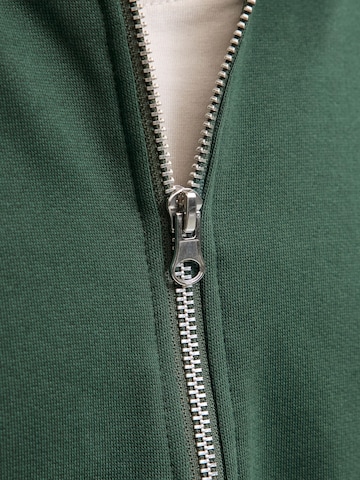 JACK & JONES Sweatshirt 'JOR' i grøn