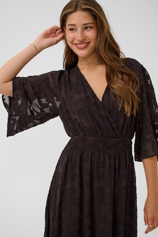 Cream Jurk 'Misandra' in Bruin