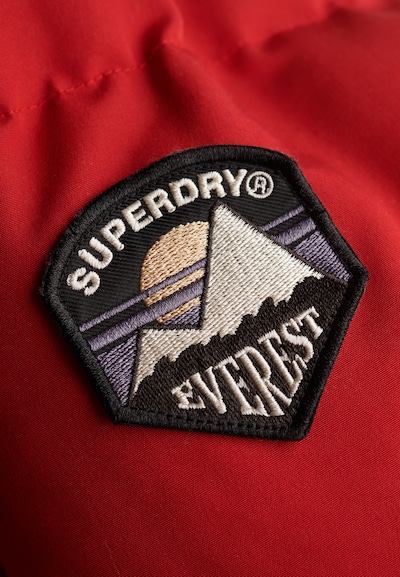 Superdry Veste d’hiver en rouge, Vue avec produit