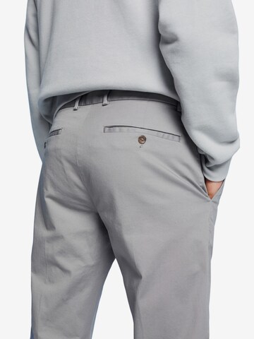 ESPRIT Slimfit Hose in Grau