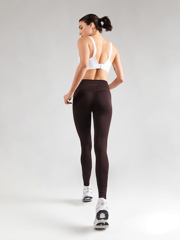 Girlfriend Collective - Skinny Pantalón deportivo 'FLOAT' en marrón