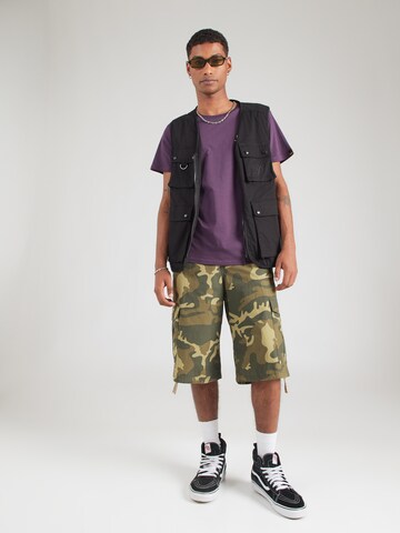 ALPHA INDUSTRIES Regular Fit T-Shirt in Lila