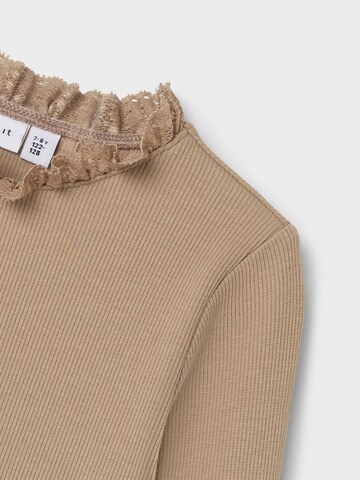 T-Shirt NAME IT en marron