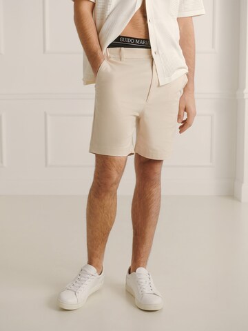 Guido Maria Kretschmer Men Regular Trousers 'Jonas' in Beige: front