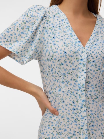 Rochie tip bluză 'VMALBA' de la VERO MODA pe alb