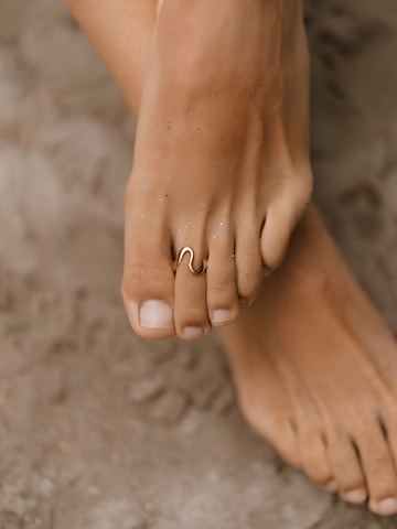 hiBALI Foot jewelry 'Wavy' in Gold
