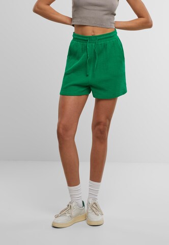 Urban Classics Loose fit Trousers in Green