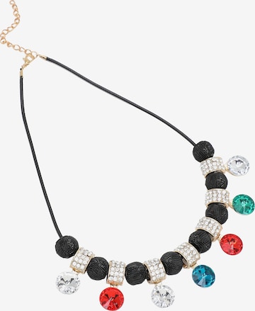 Lanțuri 'Blessing' de la SOHI pe mai multe culori: față