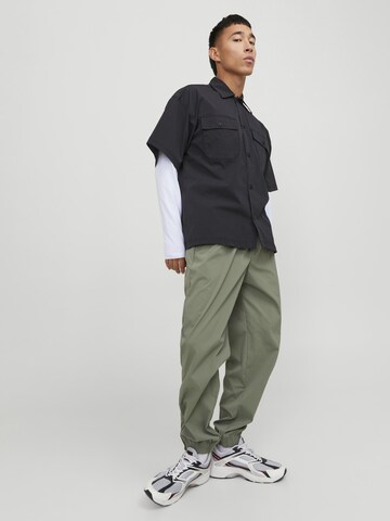 JACK & JONES Tapered Pants in Green