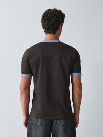 Next - Camiseta en marrón