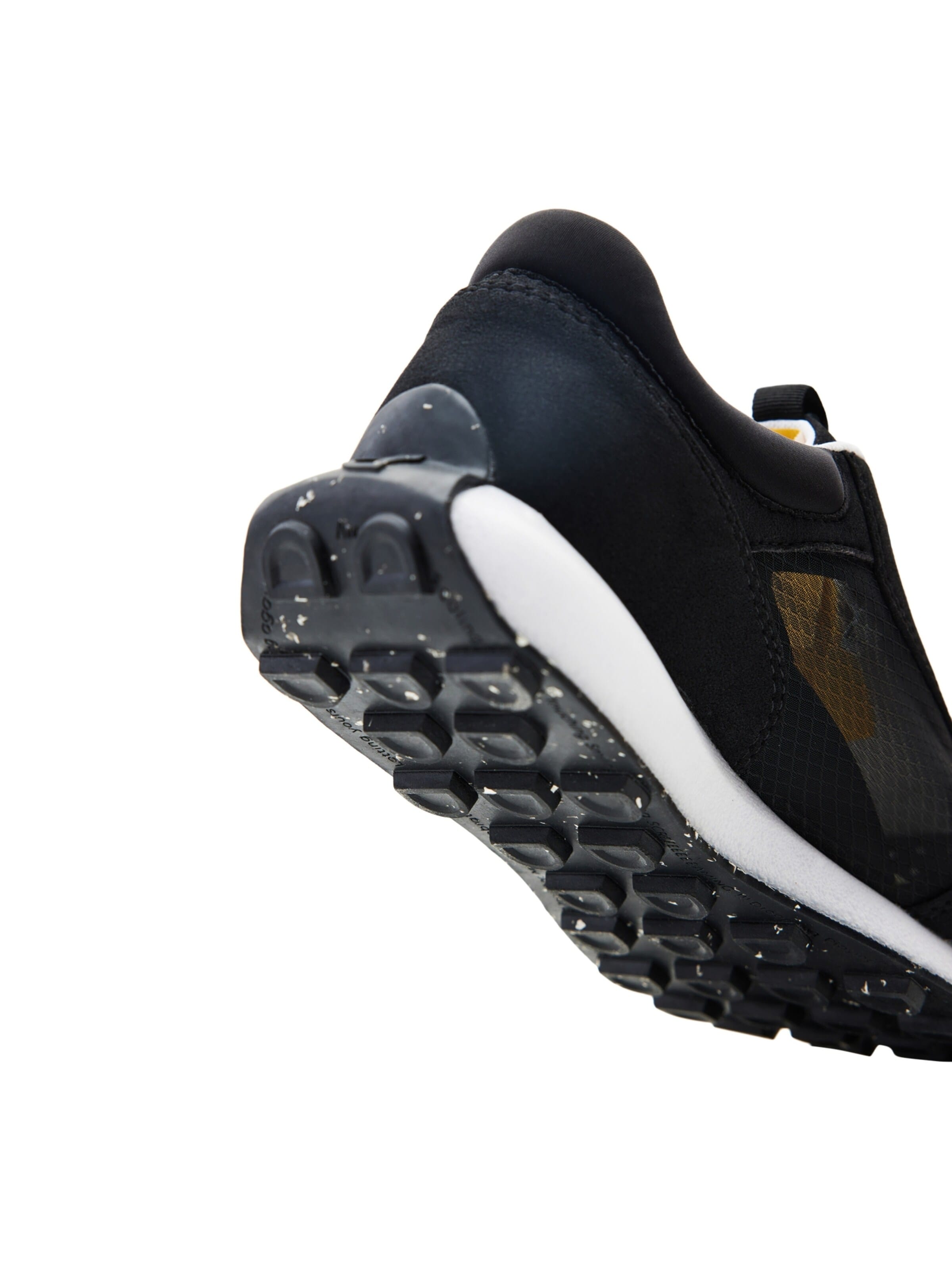 Scarpa stringata sportiva di Desigual in nero