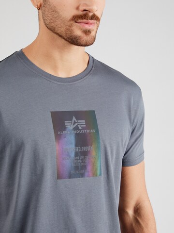 ALPHA INDUSTRIES Μπλουζάκι 'Rainbow' σε γκρι