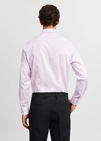 MANGO MAN Slim fit Koszula 'Lakecity' w kolorze różowy