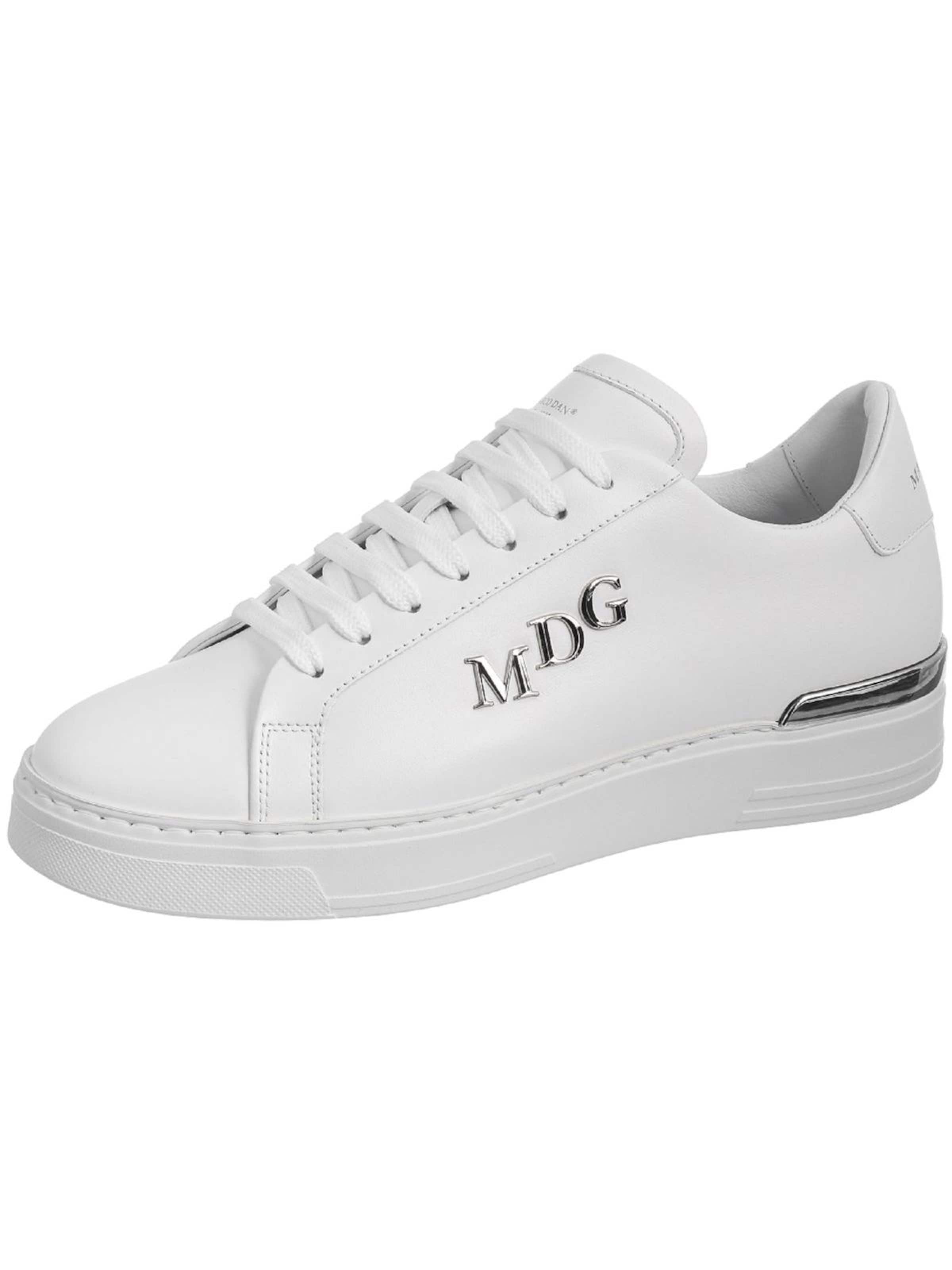 Baskets basses MARCO DAN en blanc : devant