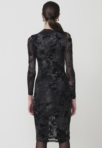 KOROSHI Dress in Black
