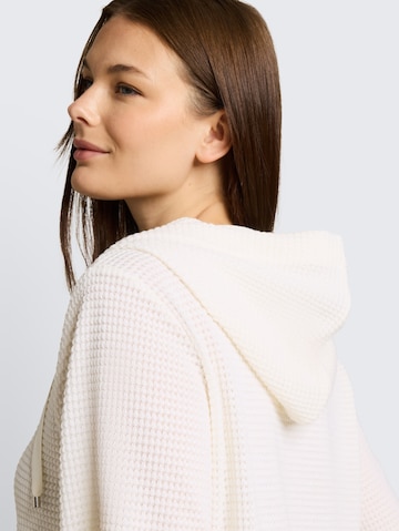 TOM TAILOR Sweatshirt in White