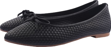 D.MoRo Shoes Ballet Flats in Black: front