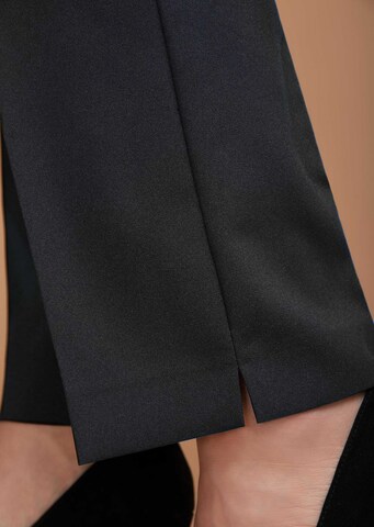 Goldner Regular Trousers with creases in Black