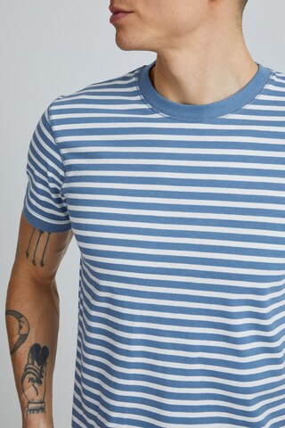 11 Project T-Shirt 'BENNET' in Blau