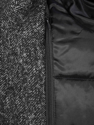 Suitable Winter Coat in Blue