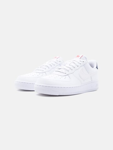 Nike Sportswear Låg sneaker 'AIR FORCE 1 '07' i vit