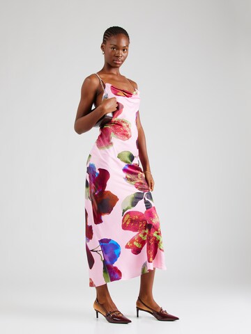 Rochie de vară de la TOPSHOP pe roz