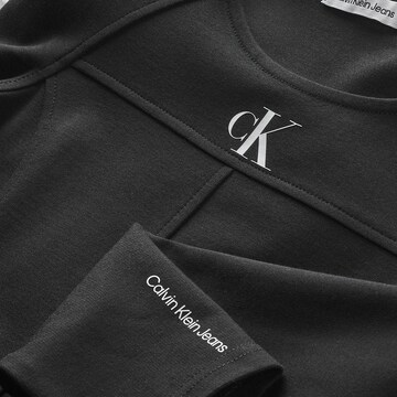 Calvin Klein Jeans فستان بلون أسود