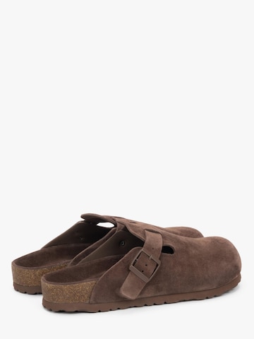 Estro Slippers '209-833' in Brown