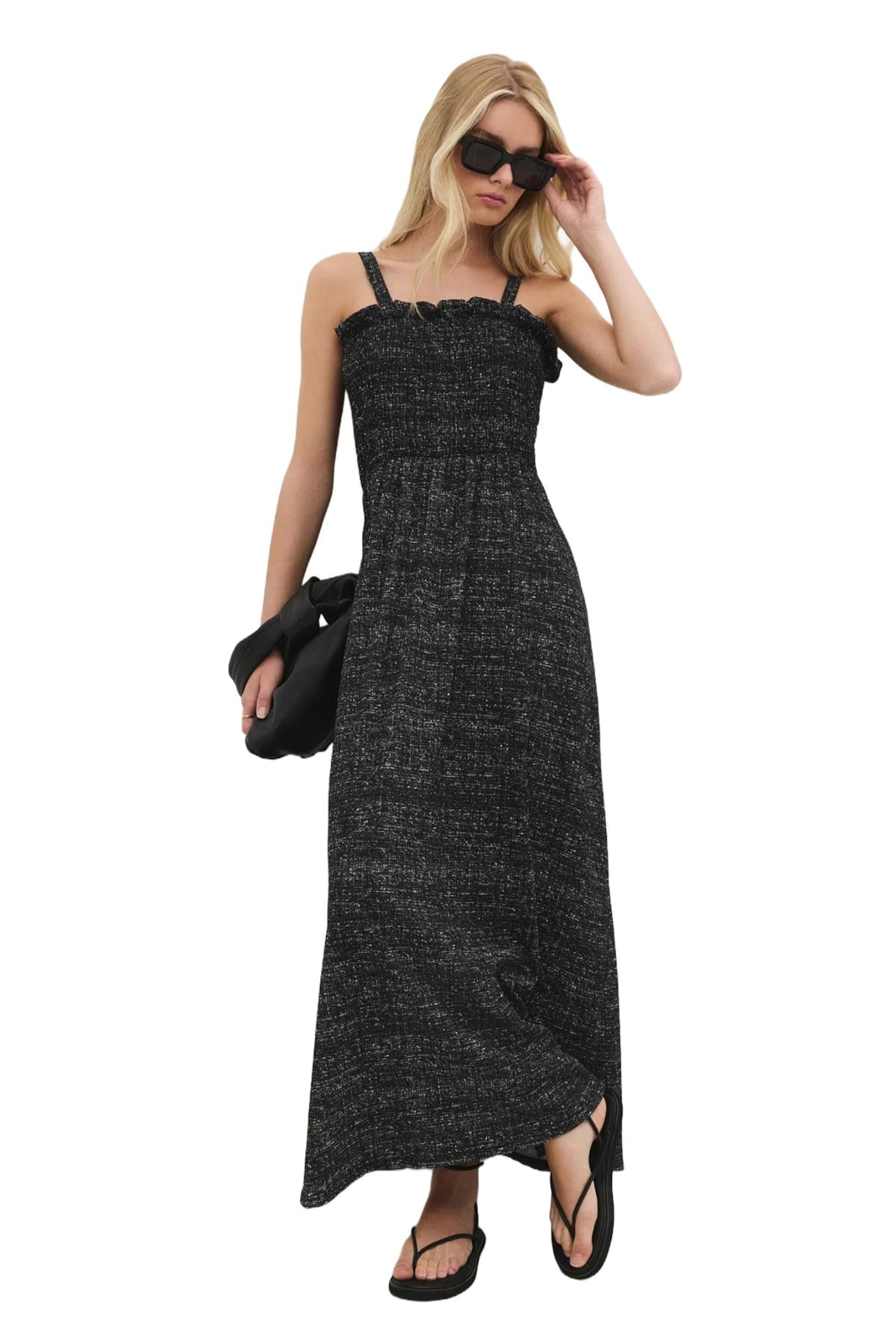 Robe No Matter What en noir