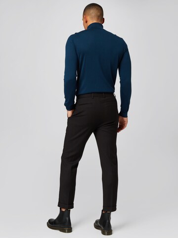 ABOUT YOU x Kevin Trapp Regular Pleat-Front Pants in Black