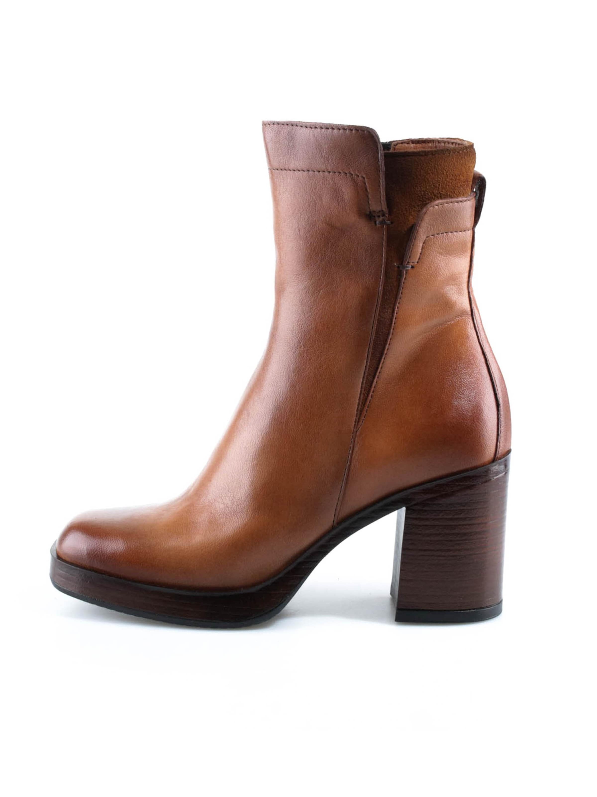 Bottines 'MIETTA' MJUS en marron : devant