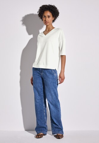 STREET ONE V-Neck T-Shirt in Weiß