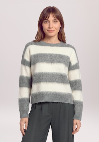 Pull-over Betty & Co en gris : devant