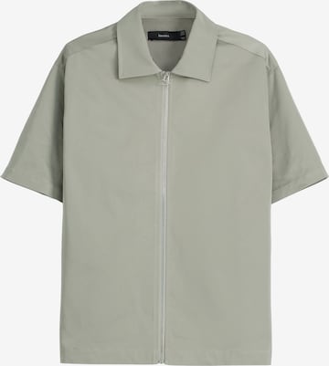 Bershka Regular fit Button Up Shirt in Grey: front