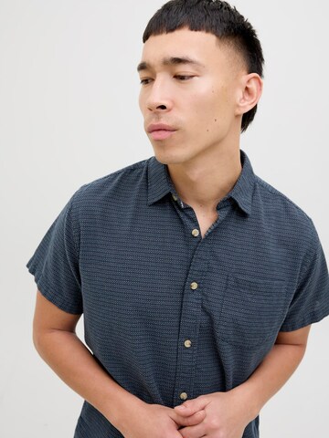 Comfort fit Camicia 'JJAbel' di JACK & JONES in blu
