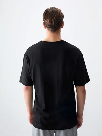 Tommy Life Shirt in Black