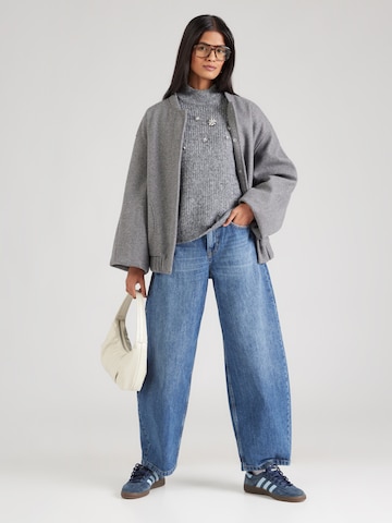 VERO MODA Svetr 'VMVENEDIG' – šedá