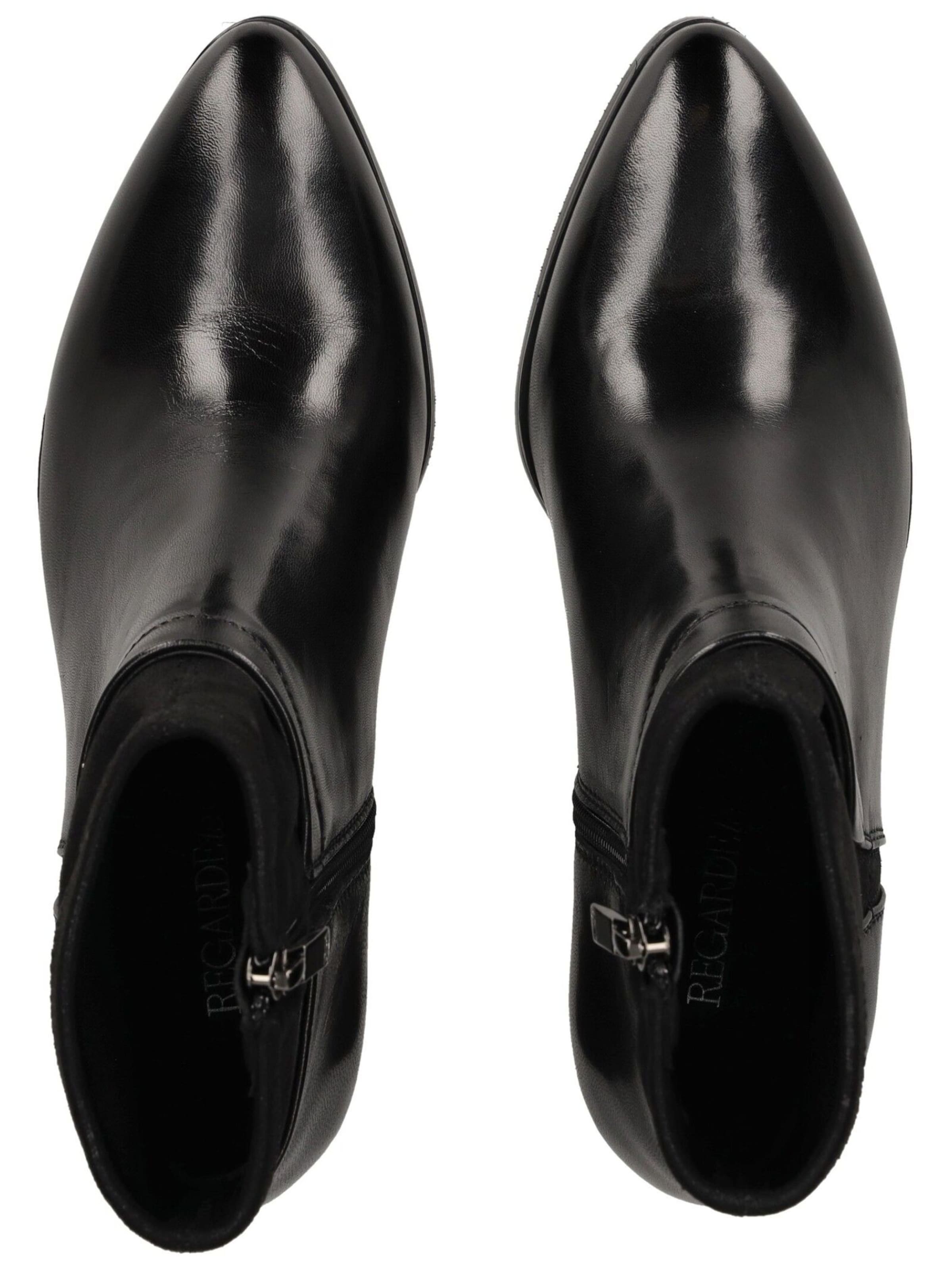 Regarde le Ciel Ankle Boots in Black