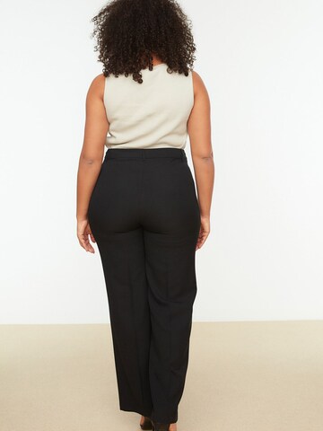 Trendyol Curve Regular Pleated Pants in Black