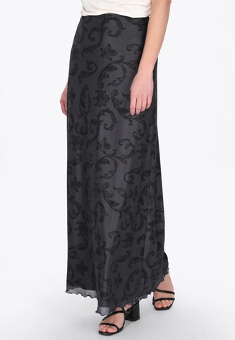 Usha Rok in Zwart: voorkant