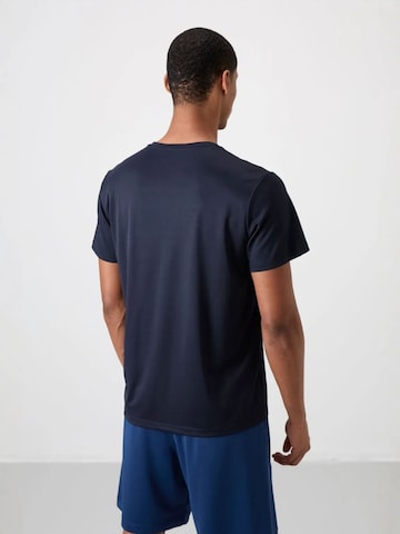 Tommy Life T-Shirts in Blau