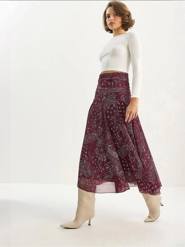 Gonna di Bianco Lucci in rosso