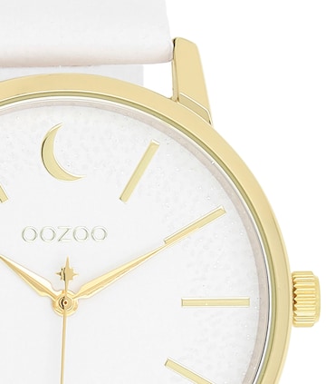 OOZOO Analog Watch in White