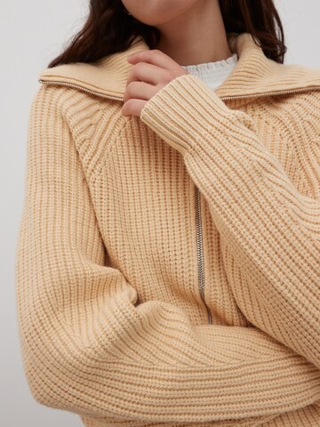 Cardigan 'Camilo' EDITED en beige