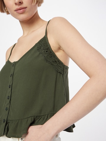 ABOUT YOU Top 'Aurelie' in Green