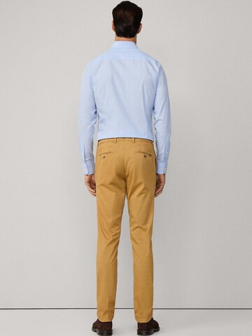 Hackett London Slimfit Pantalon 'Kensington' in Geel