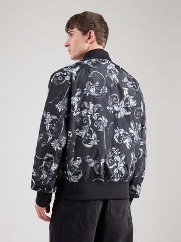 Versace Jeans Couture Övergångsjacka i svart