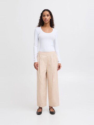 Loosefit Pantalon ' IHUNICA ' ICHI en beige